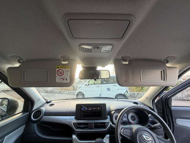 サンバイザーも大きめでサングラスいらず！