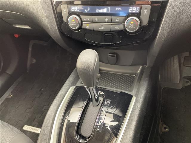 【フロアマット】『フロアマット』の画像になります。写真の内容に関してご不明点、ご質問等がございましたらお気軽にガリバー店舗までお問い合わせください。