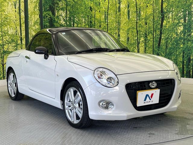 大好評のボディコーティング「弾スプラッシュコート」もご納車までに施工可能。通常のガラスコートと異なる、耐久年数6年の無機質ガラスコーティングが、ボディをキレイな状態に保ってくれます。