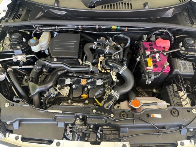 親切・丁寧な専門メカニックスタッフが応対！・車検・点検整備・事故等の修理などアフターサービスも安心。お車のカスタマイズもネクステージのサービススタッフまでご相談ください！