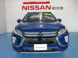 宮崎日産高鍋店をご覧頂き誠に有難う御座います。弊社ひとめぼれ仕様車は外装に日産純正ボディーコート施工、内装防臭抗菌コート施工、さらに全窓撥水加工施工。とても綺麗な中古車をお客様にお届けいたします！