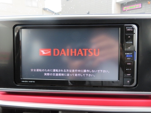 どんなオーディオでも取り扱ってるにゃん！オーディオ側がHDMI対応で変換キットがあればYouTubeが見れたりするものもあるにゃん！