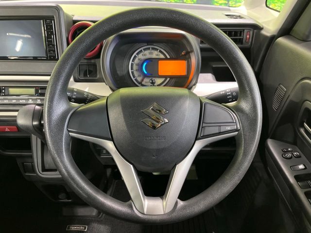 【ステアリングスイッチ】運転中、前方から目線をそらすことなく、オーディオ等の操作が可能な便利機能！安心＆快適なドライブを演出してくれます♪