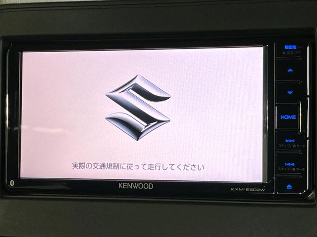 【純正ナビ】人気の純正ナビを装備。オーディオ機能も充実しており、Bluetooth接続すればお持ちのスマホやMP3プレイヤーの音楽を再生可能！毎日の運転がさらに楽しくなります！！