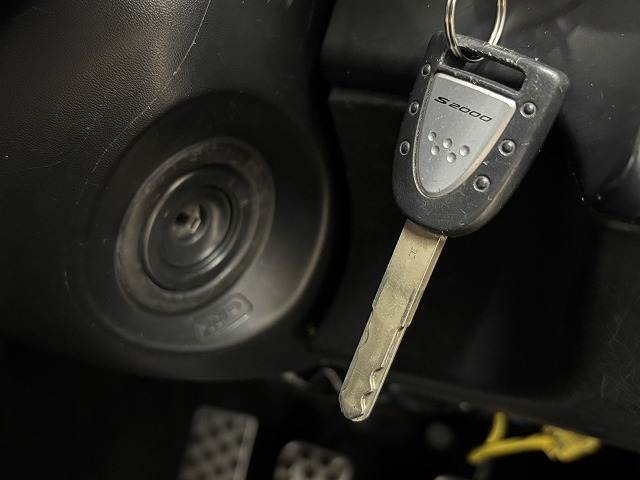 お問い合わせは0120-70-4092まで。専門店だからこその知識・経験豊富な、熟練したスタッフ達が、お客様に適した一台をご案内致します。