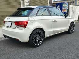 在庫車両は随時、テストドライブを繰り返しております。当社は流山にも営業事務所があり、外環自動車道（高速）を使って在庫の移動をしながら、1台1台、丁寧に状態をチェック、販売するまで整備をしています。