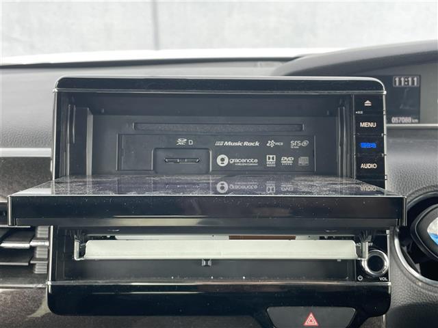 ご成約頂いたお車は全車保証付で納車後も安心！有料オプションで長期保証をお選びいただくことも可能です。