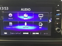 インターナビ搭載。従来のカーナビでは把握できない、より詳細な渋滞情報や防災情報などがわかり、便利なアイテムです。ドライブの必需品。見やすい・使いやすいHonda純正のメモリーナビを搭載。