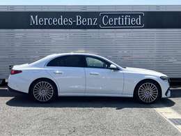 メルセデスの認定中古車では、専用のコールセンターにオペレータが24時間365日待機。万一走行不能となった場合でも、現場での応急処置、車両の牽引など無料でサポートします。