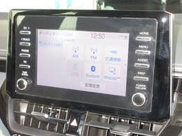 ナビゲーションはトヨタ純正メモリーナビを装着しております。AM、FM、Bluetooth、フルセグTVがご使用いただけます。初めて訪れた場所でも安心ですね！