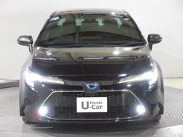 ハロゲンより明るく、より遠くまでさらなる安心感のあるLEDヘッドライトを採用。点灯忘れも防止できるオートライトコントロール機構付きです。