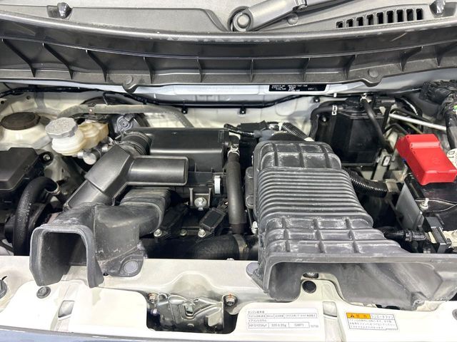親切・丁寧な専門メカニックスタッフが応対！・車検・点検整備・事故等の修理などアフターサービスも安心。お車のカスタマイズもネクステージのサービススタッフまでご相談ください！