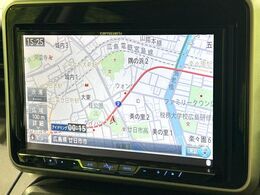 【純正ナビ】人気の純正ナビを装備。オーディオ機能も充実しており、Bluetooth接続すればお持ちのスマホやMP3プレイヤーの音楽を再生可能！毎日の運転がさらに楽しくなります！！