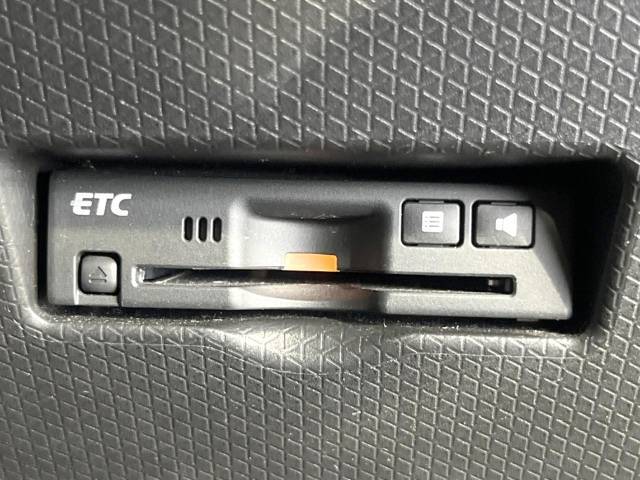 【ETC】高速道路の料金所をストレスなく通過！話題のスポットやサービスエリアに多い「スマートIC」利用時は必須のアイテムです。当店でセットアップを実施、ご納車当日からすぐにご利用いただけます！