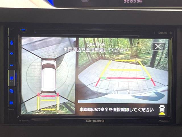 【パノラマモニター】専用のカメラにより、上から見下ろしたような視点で360度クルマの周囲を確認することができます☆死角部分も確認しやすく、狭い場所での切り返しや駐車もスムーズに行えます。