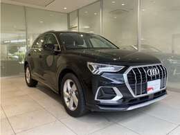 《Audi認定中古車》ならではのクオリティ、高度な訓練・教育を受けたAudi専門のメカニックがご納車前に100項目にも及ぶ精密な点検を行います。