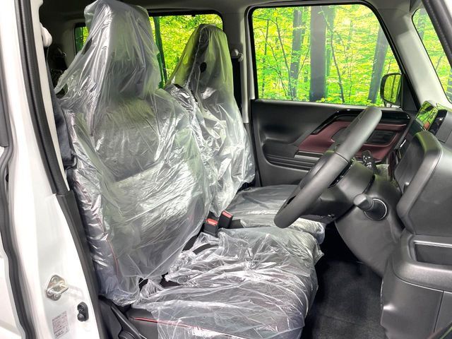 もちろん車内はキレイです♪よりクリーンな状態をキープしたいお客様には『ナノゾーンコート』がおすすめ！新型コロナウイルス対策や、除菌・消臭に効果を発揮し多くの方にご好評いただいております。