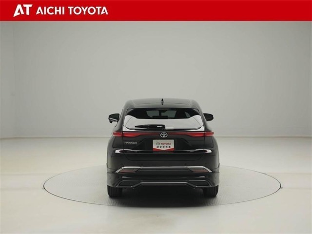 『TOYOTA認定中古車』は「まるごとクリーニング」で綺麗な内外装、「車両検査証」はプロによるチェック、買ってからも安心の「ロングラン保証」、3つの安心安全を標準装備したトヨタのブランドU-Carです