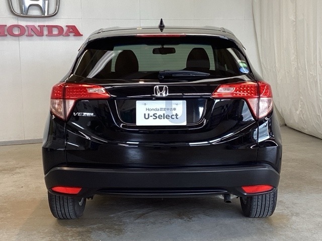 【Honda認定中古車 U-Select】　エンジン、オーディオやカーナビ(社外品は除く）に至るまで1年間走行距離無制限の保証をお付け致します。全国のホンダディーラーで最長5年間の保証が付けられます。