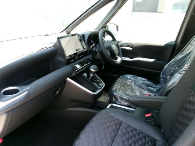★ご契約から納車まで担当営業を中心に、各スタッフ全員協力の上、迅速に進めさせていただきます。契約後車庫証明等の手続き中に、納車前車検又は点検をさせて頂き、ベストな態勢で納車の準備をさせて頂きます★