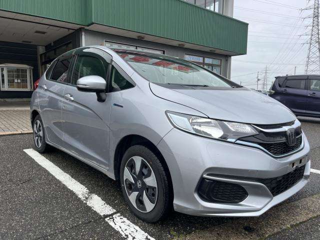 インスタグラム、ツイッタ―、フェイスブックもやっております。