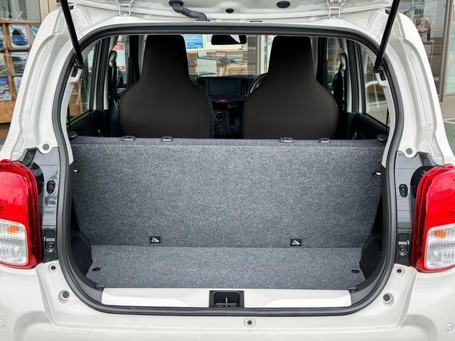 【ラゲッジルーム】4人＋荷物の場合。普段のお買いの荷物も十分載ります☆