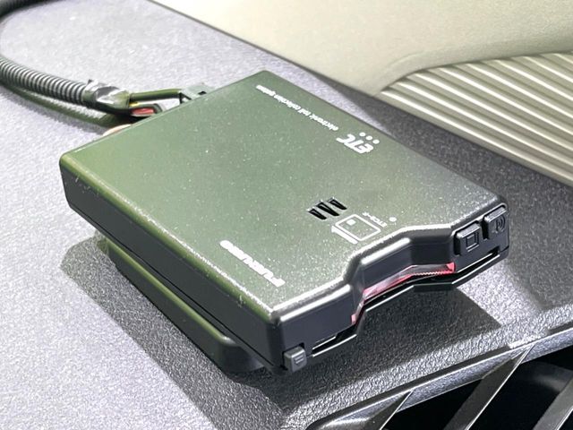 【ETC】高速道路の料金所をストレスなく通過！話題のスポットやサービスエリアに多い「スマートIC」利用時は必須のアイテムです。当店でセットアップを実施、ご納車当日からすぐにご利用いただけます！