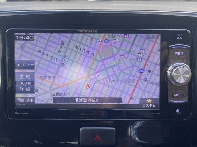 当店では各メーカーの新車・中古車販売はもちろん、車買取、各種整備・板金、車検、カー用品・タイヤ販売、自動車保険の取り扱いなど車に関するありとあらゆる面でお客さまをサポートいたします！