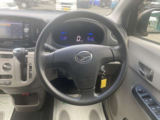 中古車は、新車と異なり、使用した程度により同じ車はありません。中古車選びは出会い探し中古車は1点ものです。少しでも気になるお車がございましたら、すぐにお電話かメールにてお問い合わせ下さい。