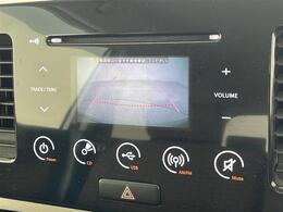 【　バックカメラ　】便利なバックカメラ装備で安全確認を頂けます。駐車が苦手な方にもオススメな便利機能です♪