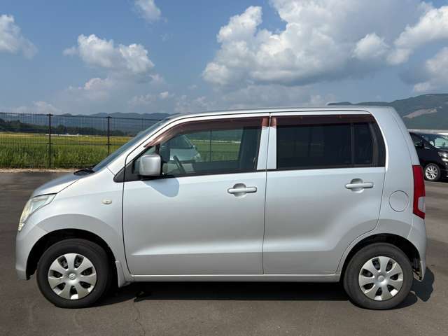 納車前にボディコーティングを施工いたします。