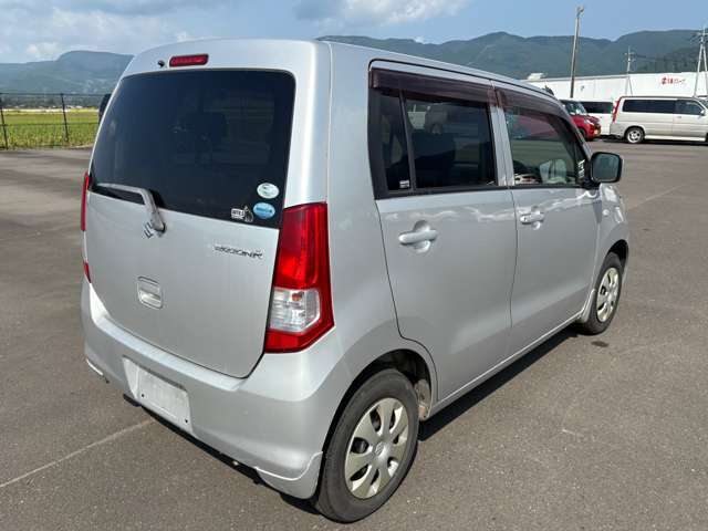 扱いやすいサイズですから運転に不慣れな方にはオススメな車です！