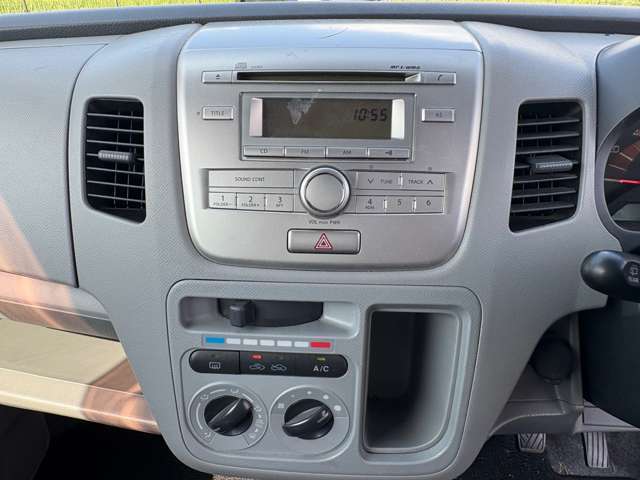 丁寧な説明、正しい情報公開などお客様の立場で接客することを心がけております。ご遠慮なく車購入にあたり不安な要素があればご相談下さい。