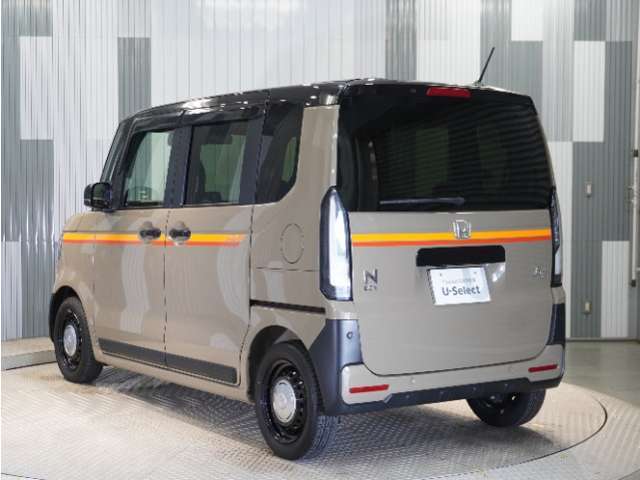 色々なお店で販売しているHonda車ですが、アフターサービスも全てお任せ頂けるのは「HondaCars正規販売店」だけ！ご納車後もお住まいの地域の販売店にて　アフターサービスをお任せいただけます。