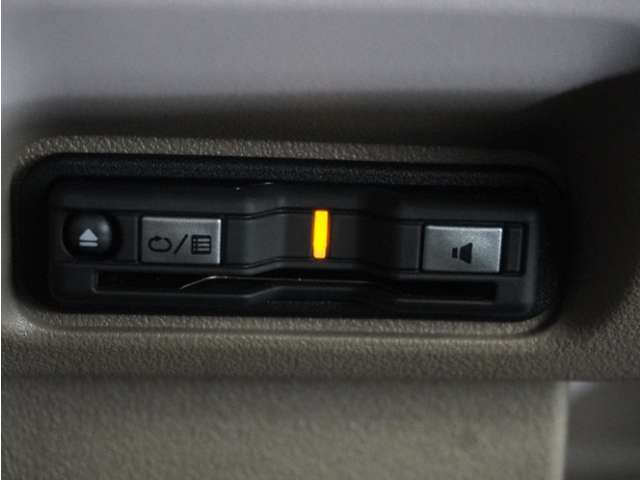 【ETC車載器】高速道路のご利用時にとても便利なETC車載器。セットアップ(費用別途)後にお渡ししとなります。