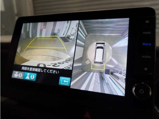【バックカメラ】後退時も安心。リバース連動で画面が切り替わるのでとっても便利。