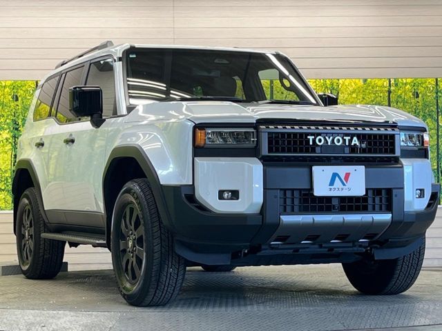 大好評のボディコーティング「弾スプラッシュコート」もご納車までに施工可能。通常のガラスコートと異なる、耐久年数6年の無機質ガラスコーティングが、ボディをキレイな状態に保ってくれます。