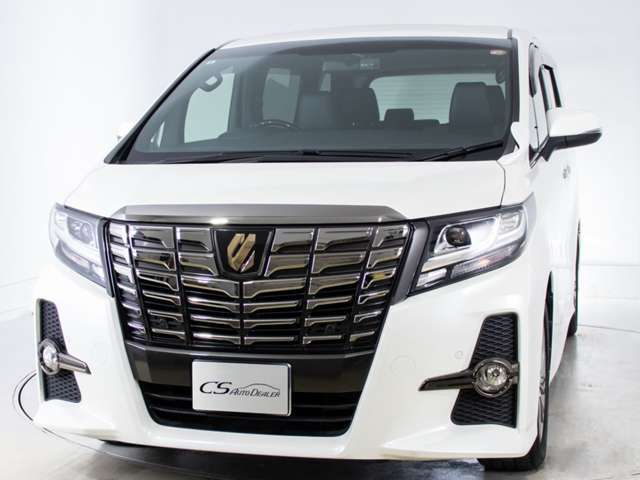 フロントビュー（LED・フォグHID・グリル変更・ヘッドライトの加工などなど）の社外品取り付け、カスタムもお任せください。