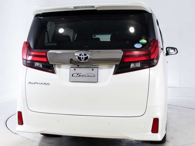 リアビュー（テールレンズのスモーク加工や社外テール、マフラーなど)のご希望もございましたらスタッフまでお気軽にご相談ください