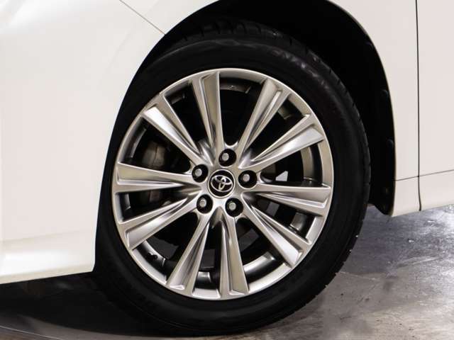 今付いているアルミホイールの換装承ります。お好みのデザイン等がありましたらご相談下さい！