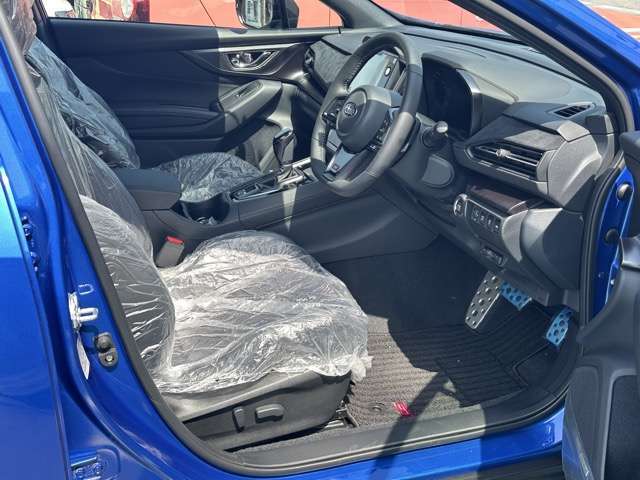 ★納車前に、専属のクリーニングスタッフが、ピッカピカにクリーニングして納車いたします！もちろん、ピッカピカの状態でお渡しするクリーニング費用も支払総額に含まれています！