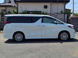 お車の機能や安全装備に関して気になる方は、ぜひ一度ご来店ください！その場でスタッフがご説明可能です！