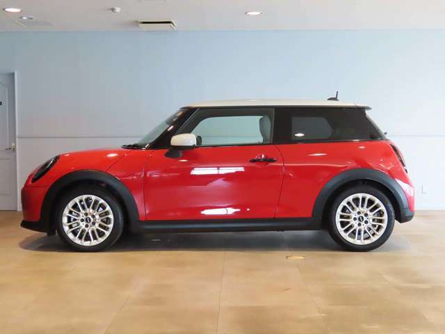 MINIオーナーのために設計されたオリジナルのMINI自動車保険がございます。車のことは全ておまかせください。