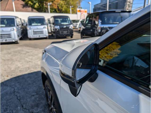 ☆ご掲載中の車両に関して☆　気になる点や知りたいことがあればお気軽にお問い合わせ・お電話くだいませ！すぐに詳しい営業のスタッフから詳しいお話を致します！