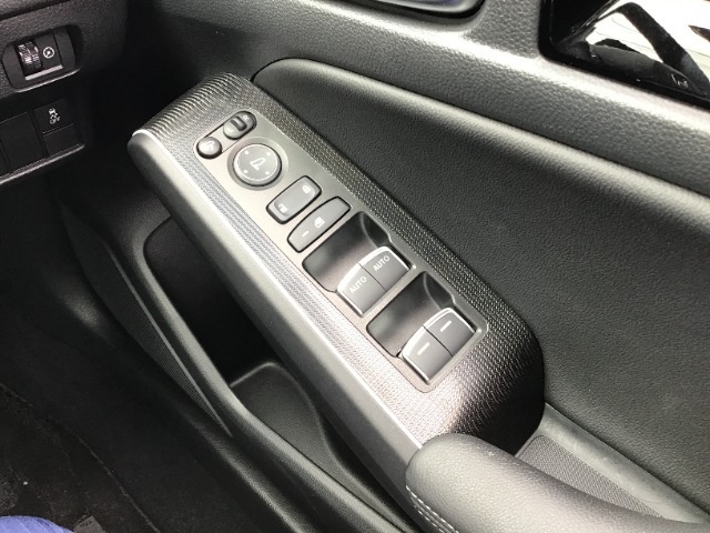 前席AUTOパワーウィンドウ