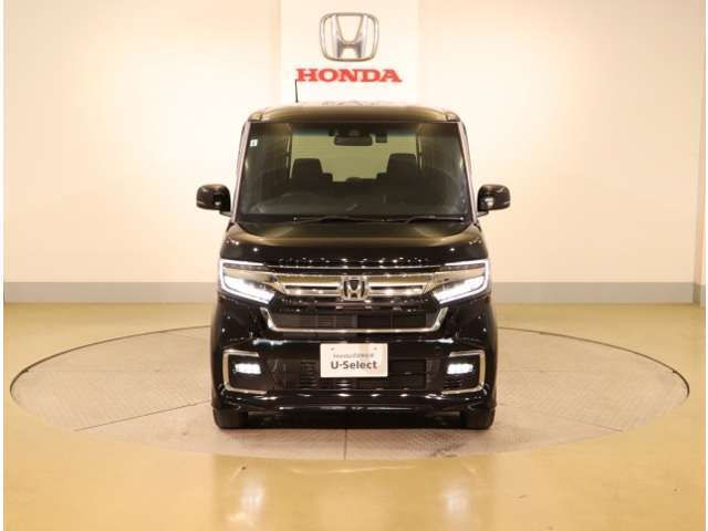 「自動車保険」と「あんしん特典」がひとつになったHondaのお店ならではの保険プランです。お客様のカーライフにより一層の安心をプラスします。