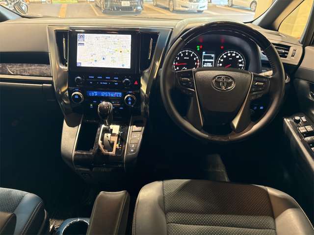 機能的で直感的に操作しやすいデザインです。