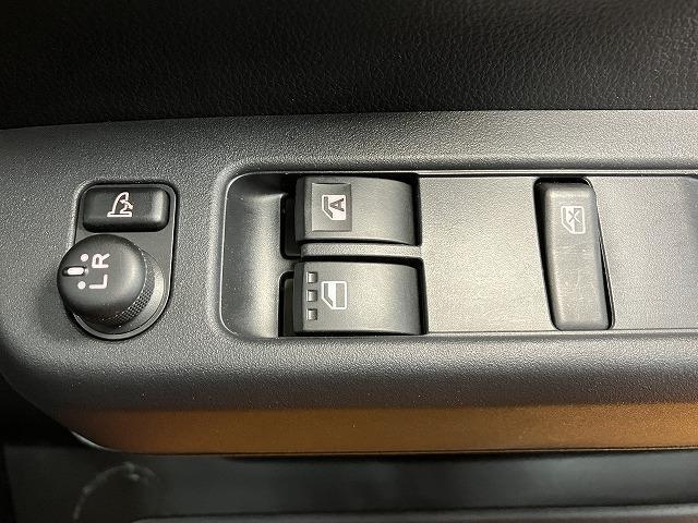 電動格納ミラー、パワーウインドウ