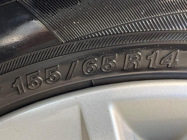 お車を安心してお乗りいただく為には、足回りの定期点検が欠かせません。サービスサポート（有償保証）では無料点検もご提供しており、安心のカーライフをお過ごしいただけるサポート体制が整っています。