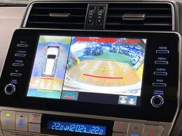 【パノラミックビューモニター】専用のカメラにより、上から見下ろしたような視点で360度クルマの周囲を確認することができます☆死角部分も確認しやすく、狭い場所での切り返しや駐車もスムーズに行えます。